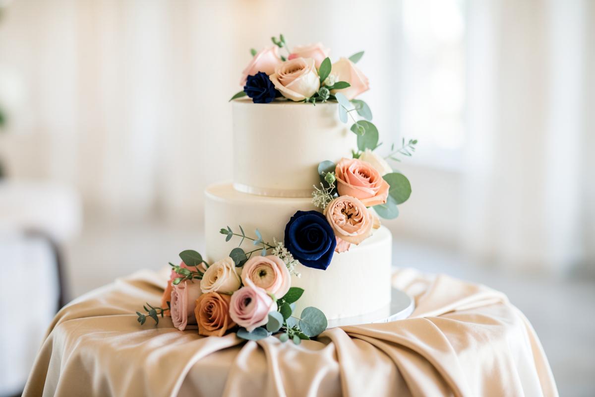 Illustrative image for The Knot Marketplace